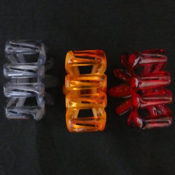 Beautiful| SET OF 3 | Floral Claw Clips | Red, Blue and Orange Flowers - Picture 10 of 11